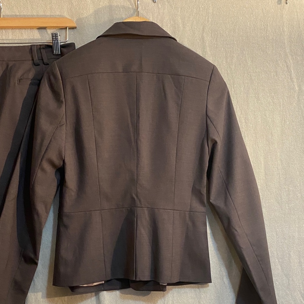 Banana Republic Charcoal Suit - Picture 4 of 8